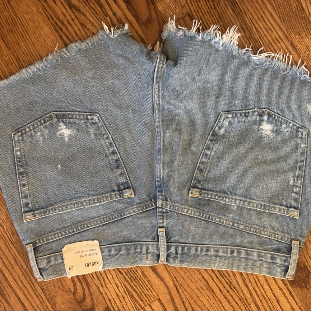 AGOLDE Parker Short | Vintage Cut-Off Short - Picture 2 of 3